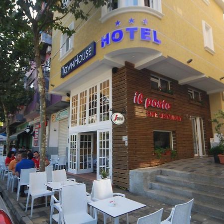 Hotel Town House Tiranë Ngoại thất bức ảnh