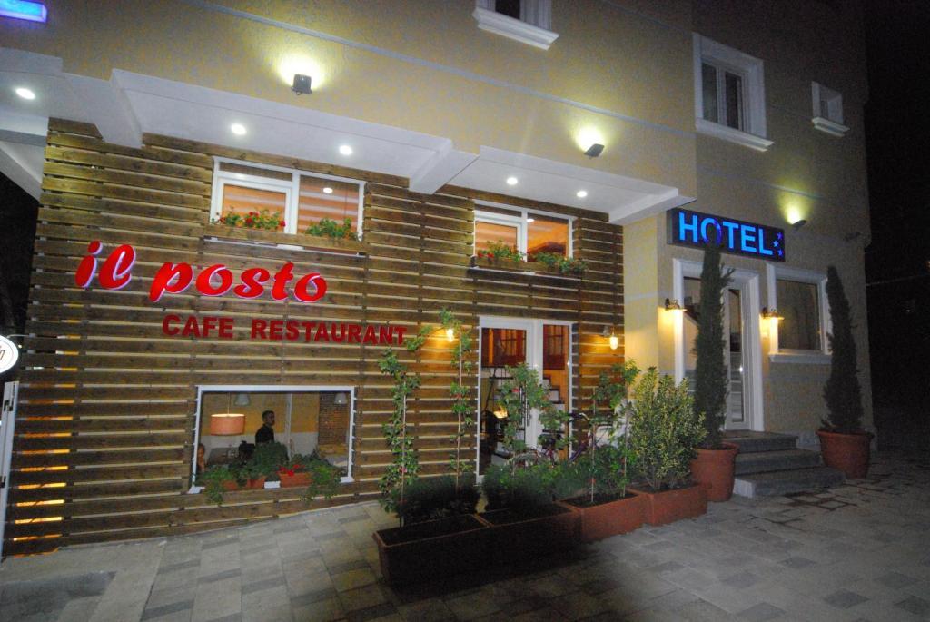 Hotel Town House Tiranë Ngoại thất bức ảnh