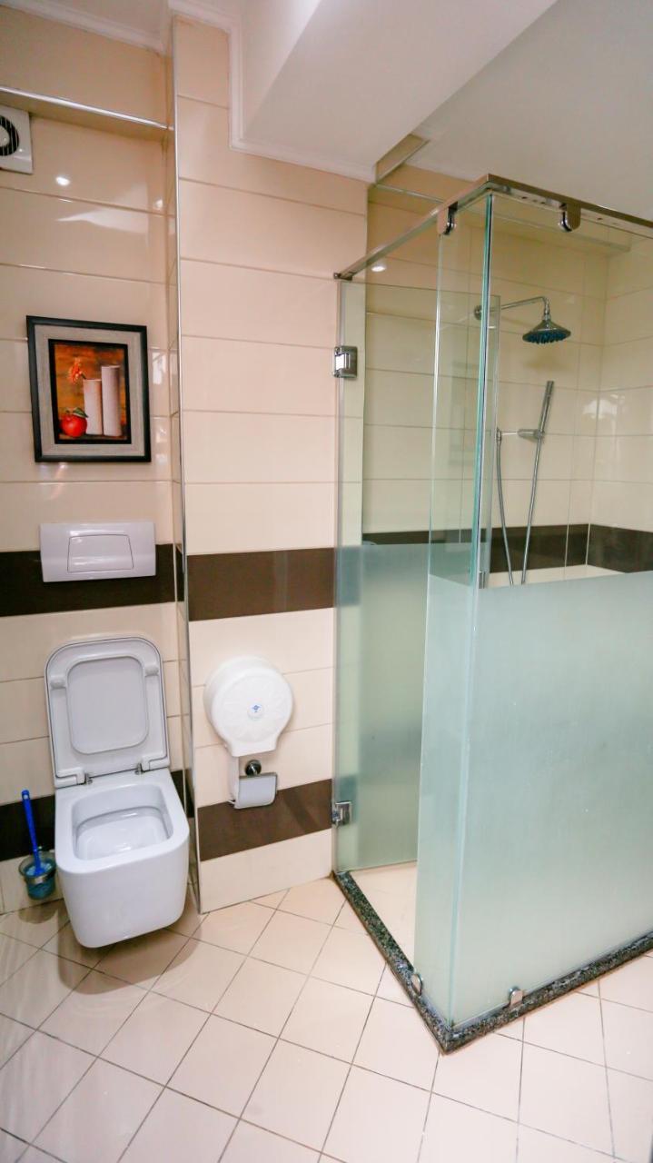 Hotel Town House Tiranë Ngoại thất bức ảnh